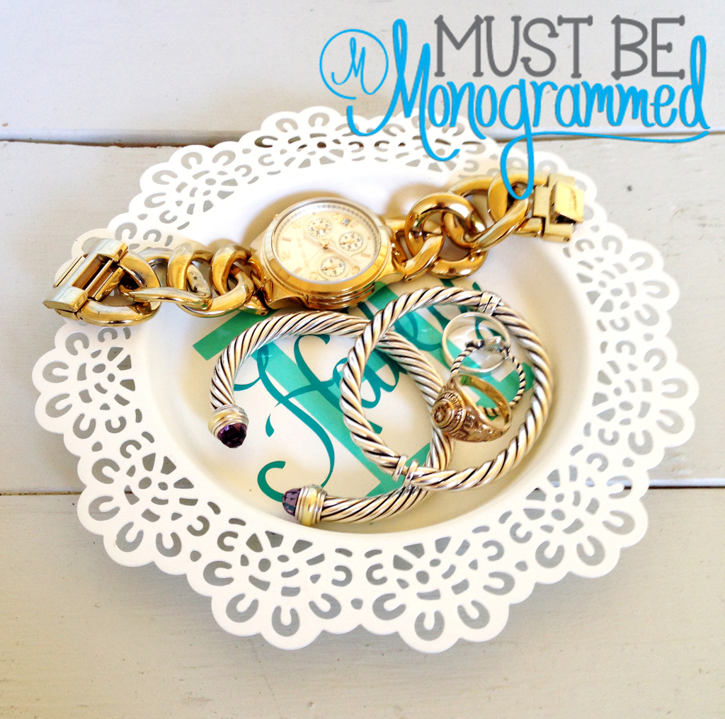 Lace Scallop Jewelry Dish